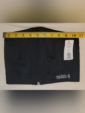 Medela Nursing Bandau Bra Sz S Small Black Zip Up Front Stretch Comfort NEW